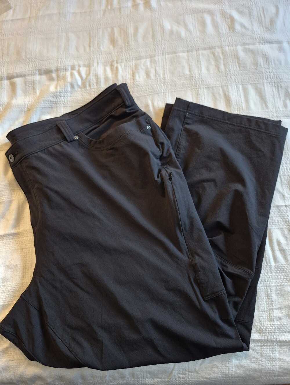 Duluth Trading Co Women's 28W × 31 Flexpedition Bootcut Pants black EUC